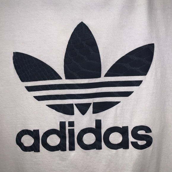 Adidas Originals T-Shirt - Picture 2 of 3